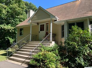 99 Red Maple Rd, Saugerties, NY 12477