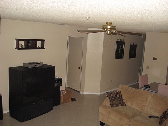 2nd image of 128 Reserve 104 Cir