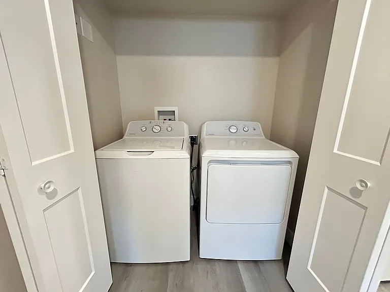258 W 2100 N #2 — Photo 9