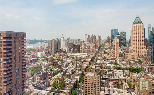 Rented by Halstead Real Estate | media 2