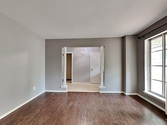 5th image of 6424 N College Ave
