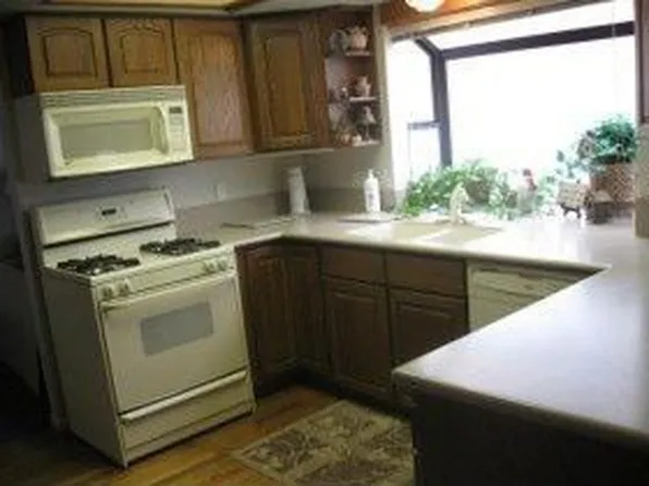 7269 S Macintosh Ln, Cottonwood Heights, UT 84121