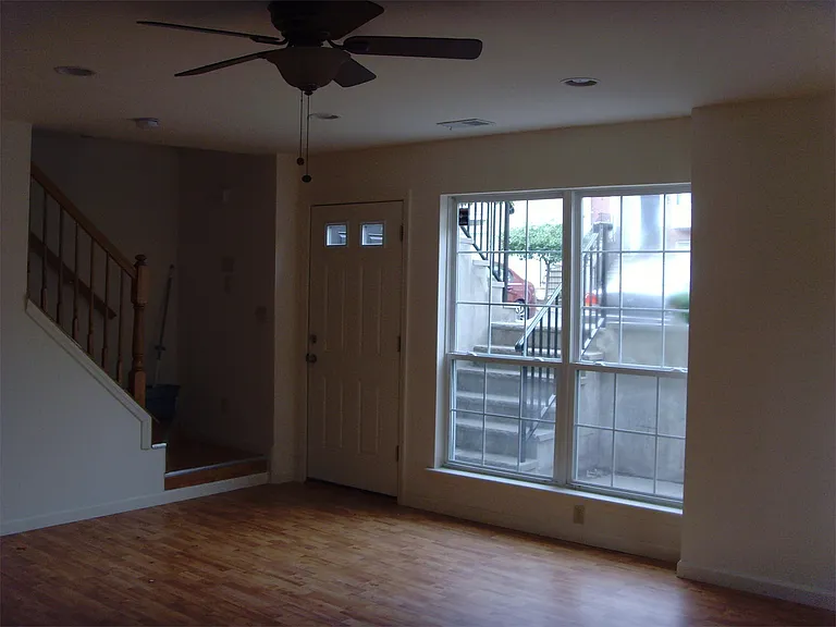 3 Ashby Ln — Photo 11