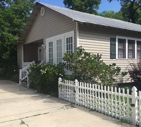Side Entrance/Driveway
