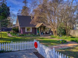 2817 Gunn Rd, Carmichael, CA 95608