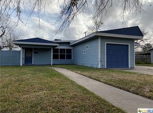 3305 Woodlawn St, Victoria, TX 77901