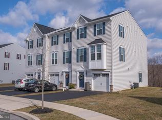 1853 Honeysuckle Ct, Downingtown, PA 19335