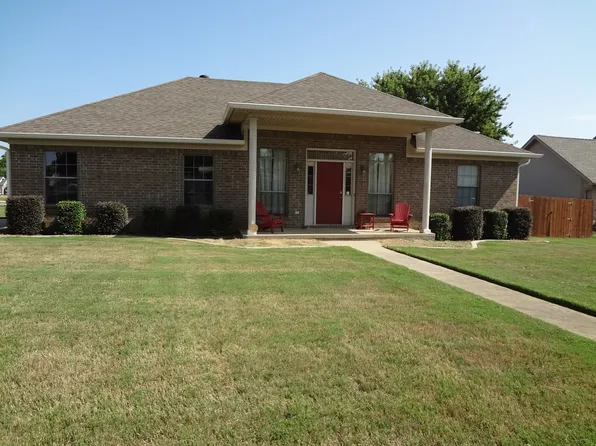 10 Applewood Dr, Cabot, AR 72023