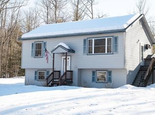 165 Ash St, North Conway, NH 03860