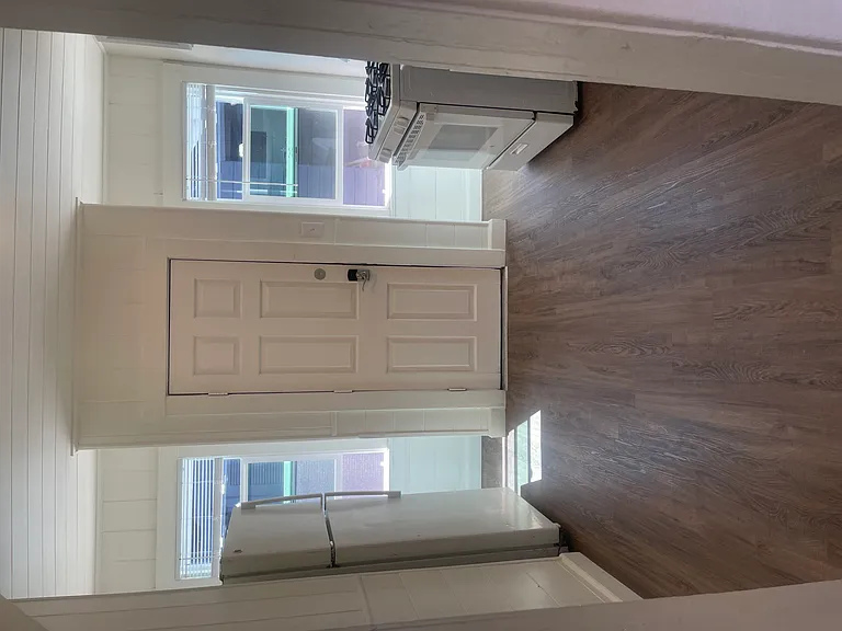 221 Raymond St #8 — Photo 7