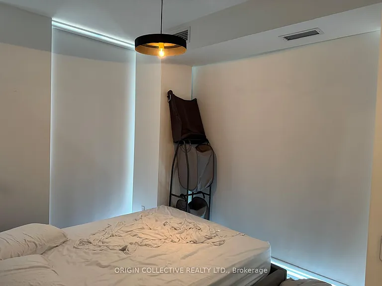 1 Yorkville Ave #611 — Photo 8