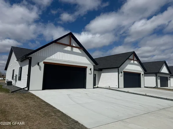 4174 Haven Ct, Grand Forks, ND 58201