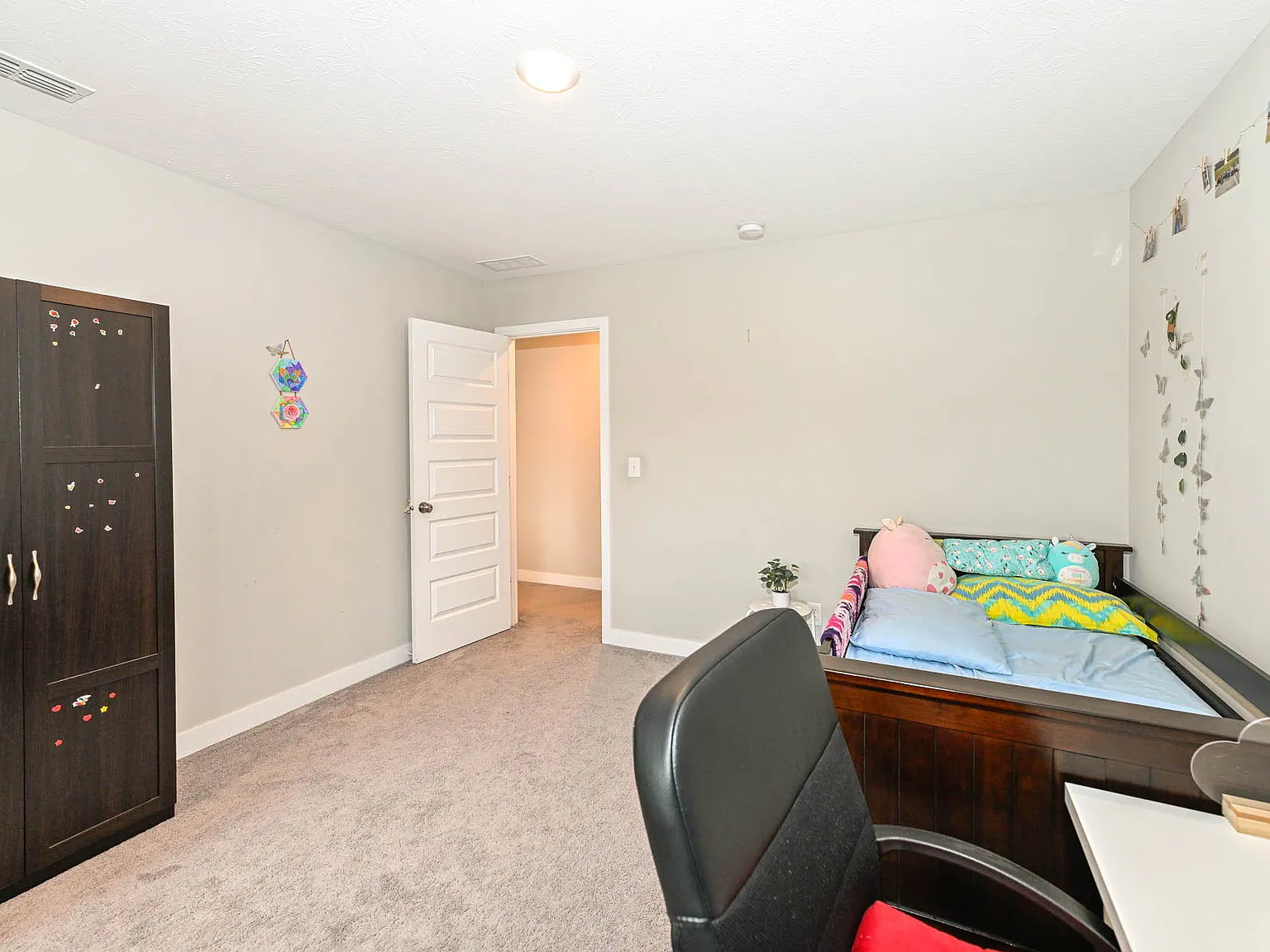 5 bed, 3.5 bath, 3055 sqft, $3,095 — Photo 4