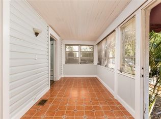 816 6th St N, Saint Petersburg, FL 33701