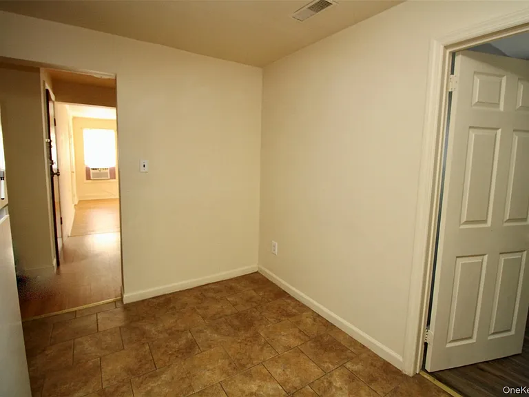 160 Orange Tpke #A — Photo 6