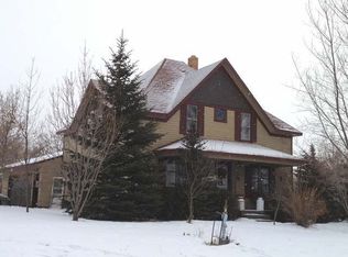 817 Arthur St, Stanton, ND 58571