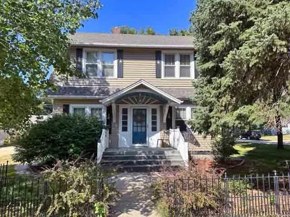 645 N 9th Ave, Broken Bow, NE 68822