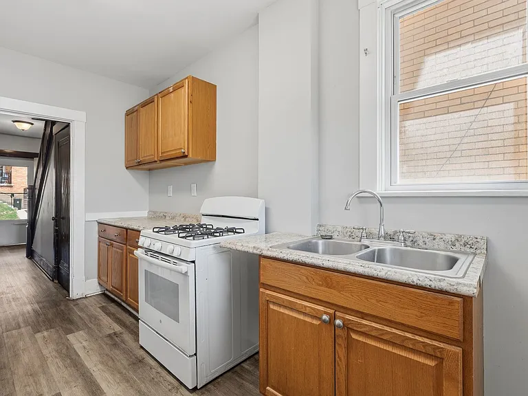 135 Saint Joseph St — Photo 13