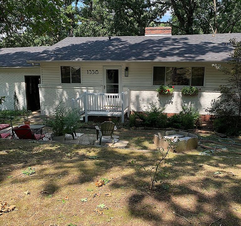 1st image of 1556 E Columbus Blvd
