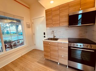 112 S Main Ave #2, Ridgefield, WA 98642