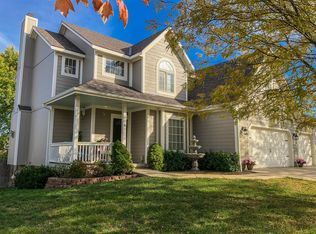 604 N Stonegate Ct, Lawrence, KS 66049