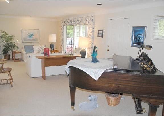 5th image of 4051 Jay Ln