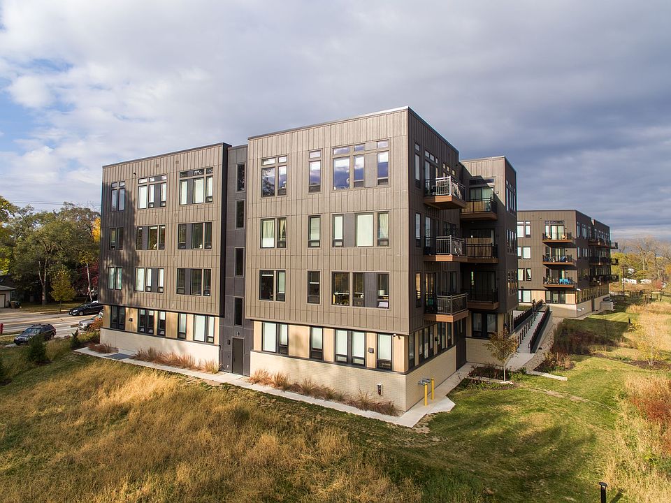 Building Photo 5