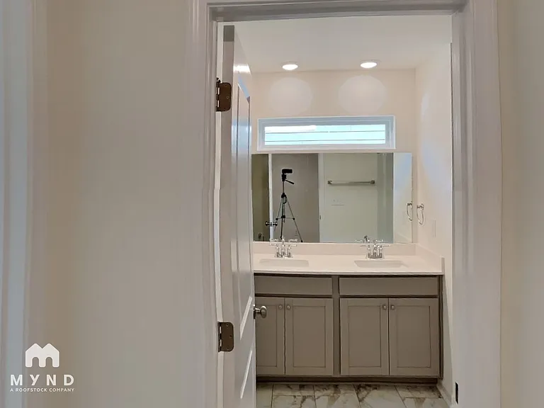 7123 Bentz St — Photo 13