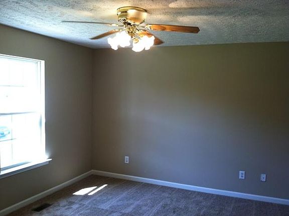 4th image of 116 Millwood Dr