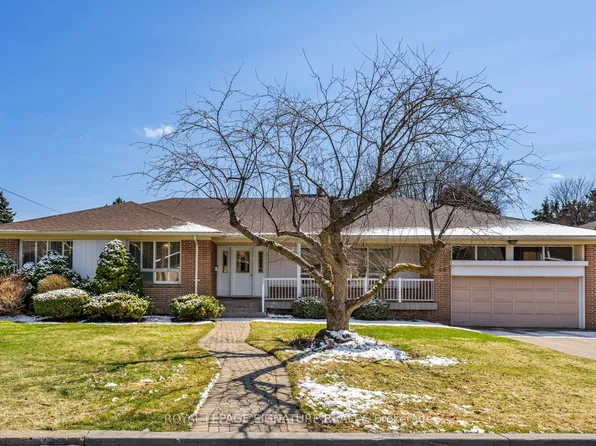 66 Carscadden Dr, Toronto, ON M2R 2A9