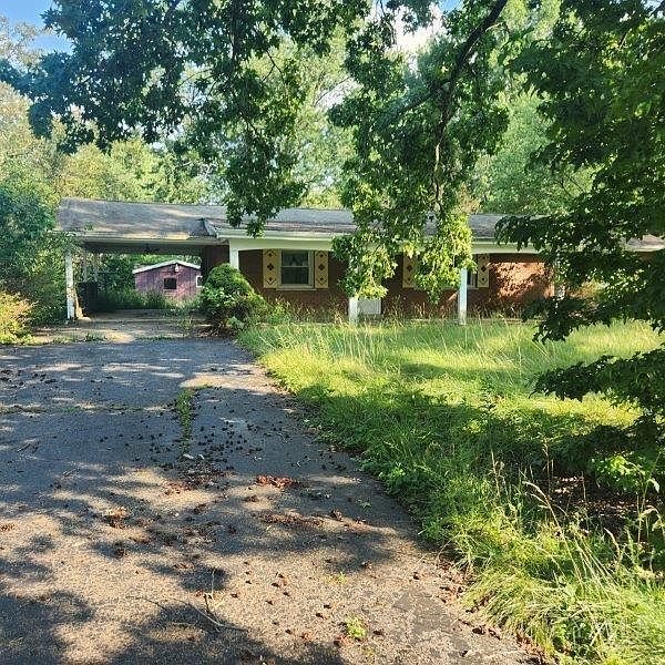 1st image of 6021 Meadow Ave