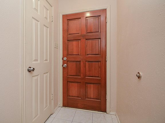 3rd image of 3507 Honey Creek Dr