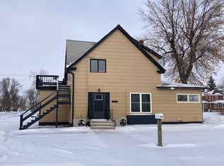 530 1st Ave S, New Rockford, ND 58356
