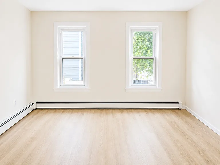 BEDROOM #1