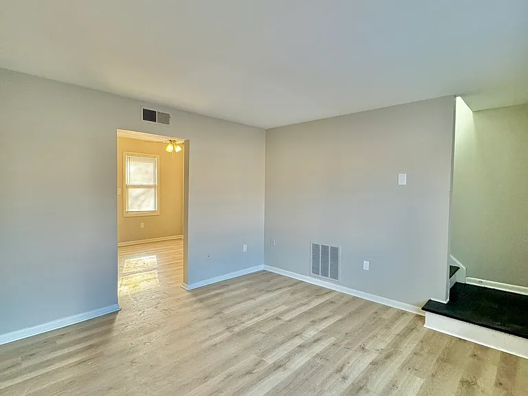 510 Holladay Dr #502 — Photo 7