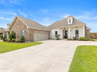126 Chemet Rd, Youngsville, LA 70592