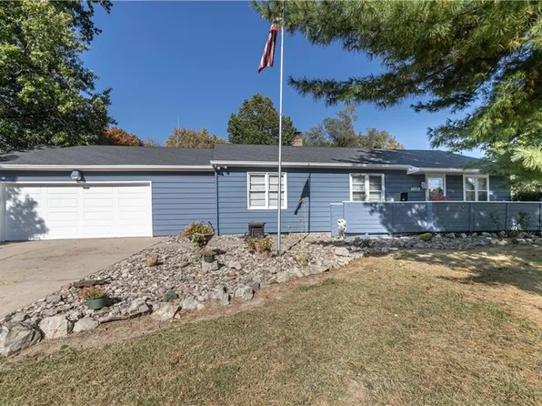 10712 E Sheley Rd, Independence, MO 64052