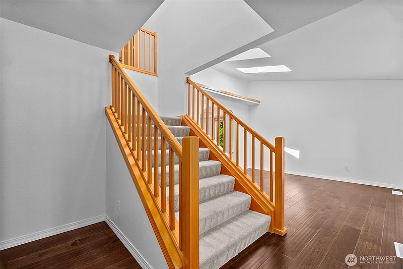 4th image of 5447 Park Place Loop SE