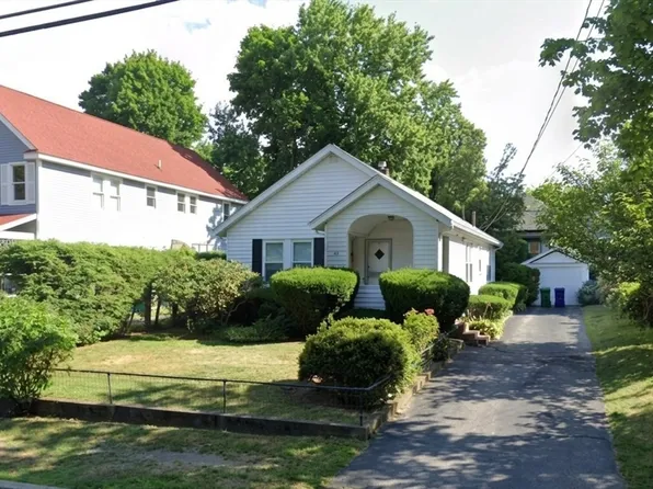 69 Charlemont St, Newton, MA 02461