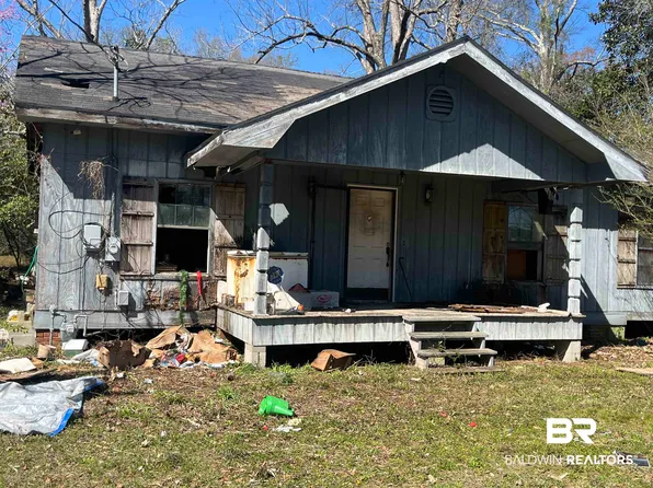 108 Powell Ave, Bay Minette, AL 36507