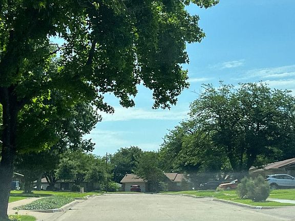 4th image of 232 Melinda Dr