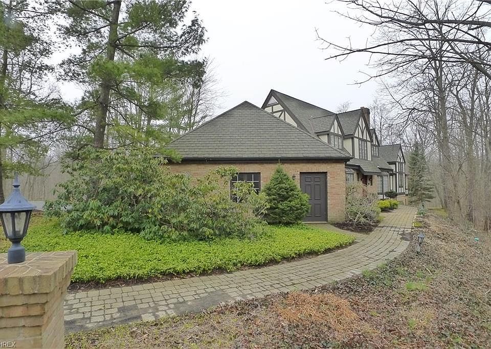 2 Foxwood Ln, Pepper Pike, OH 44124 Zillow