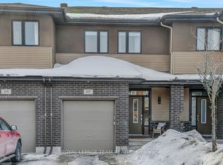 277 E Losino Cres, Ottawa, ON K2V0E4