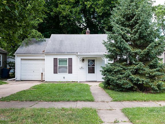 2nd image of 49 32nd St N