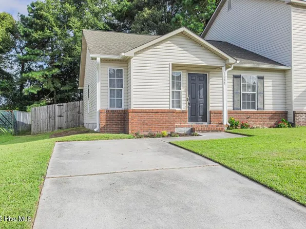 1081 W Pueblo Dr, Jacksonville, NC 28546