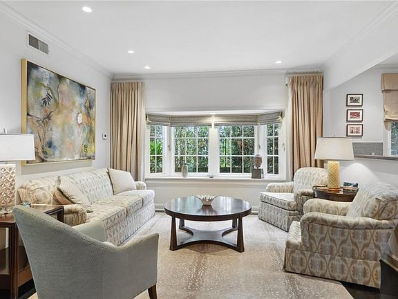 4th image of 1528 7th St #1528