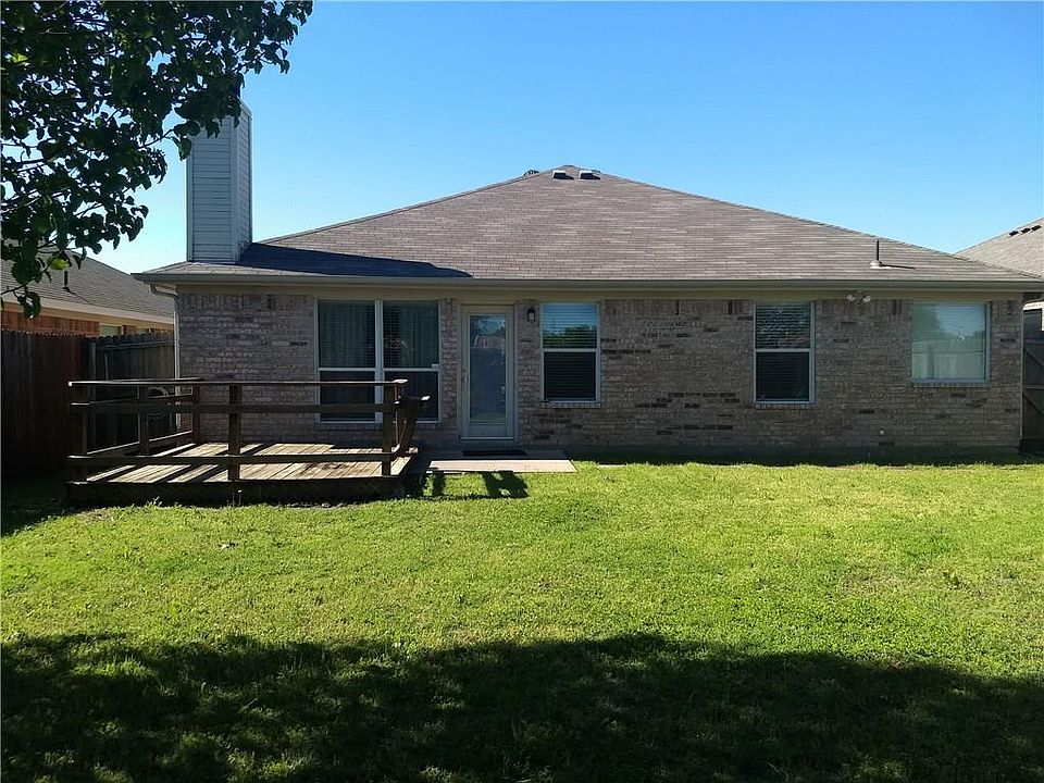 1233 Sierra Blanca Dr, Burleson, TX 76028 Zillow