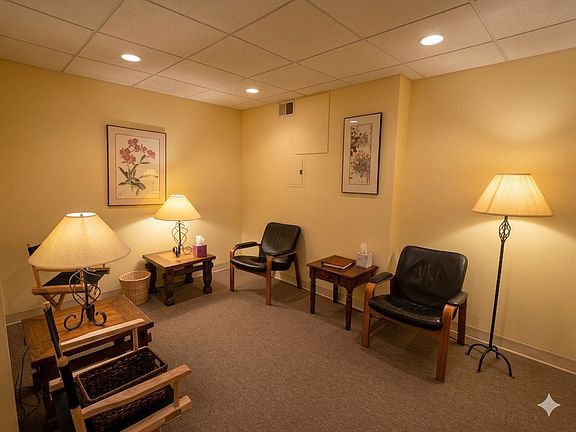 3rd image of 1105 Massachusetts Ave APT 2A