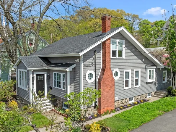 161 Green St, Melrose, MA 02176