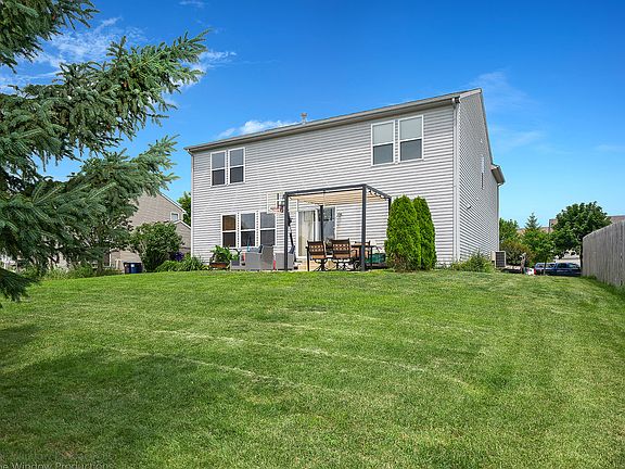 5th image of 304 Briarwood Dr